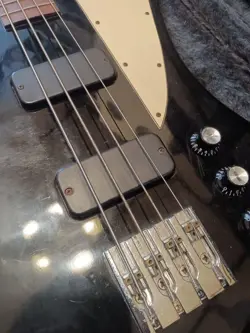 STUDIO 2000 ELECTRIC