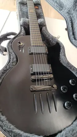 MENACE BLACK W/HARD