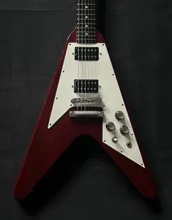 GIBSON FLYING V 1997 CHERRY ELECTRIC GUITAR W/HARD CASE USED SHIPPING FROM JAPAN