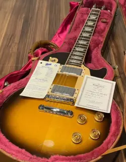– COLLECTOR’S GUITAR