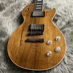 EXCLUSIVE MODEL MAXIMUM