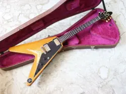 USED GUITAR WITH