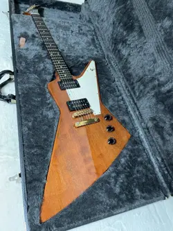 GIBSON EXPLORER NATURAL 2004 MAHOGANY BODY & NECK, 2 PICKUPS, USED