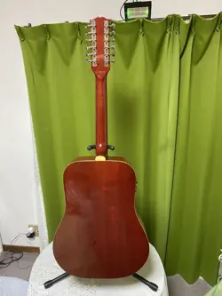 STRINGS BY GIBSON