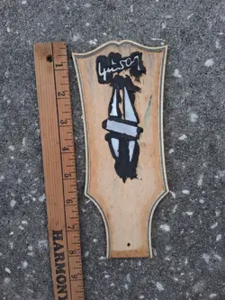 HEADSTOCK VENEER