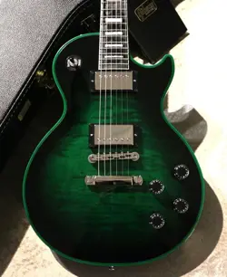 GREEN WIDOW