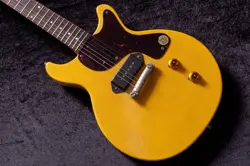 YELLOW 1988 WITH