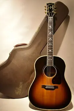 GUITAR #C15635