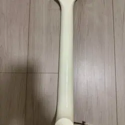 CUSTOM WHITE BY