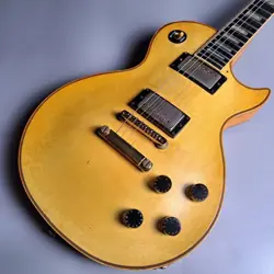 CUSTOM 1982