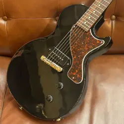 JUNIOR EBONY #209950242