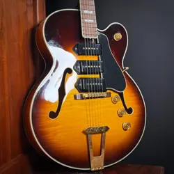 P90 SUNBURST HUTCH