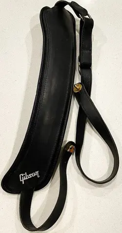 GIBSON MODERN VINTAGE GUITAR STRAP IN BLACK W/ PREMIUM LEATHER AND MEMORY FOAM