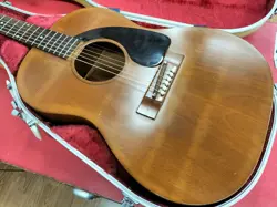 GIBSON B-15 ACOUSTIC GUITAR