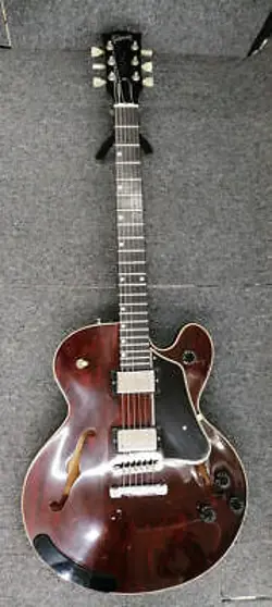 GIBSON CHET ATKINS SEMI HOLLOW BODY SAFE DELIVERY FROM JAPAN