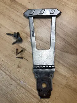 BAIL TAILPIECE ES-175