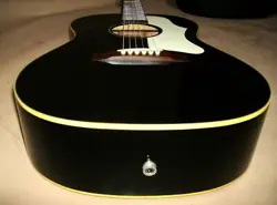 SMALL GIBSON MODEL