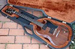 GIBSON 1982 THE SG DELUXE ELECTRIC GUITAR