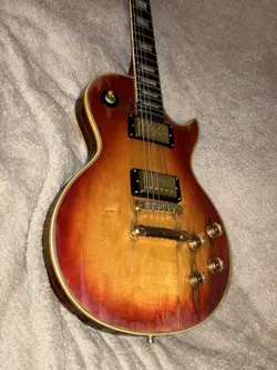WORN RELIC'D FINISH