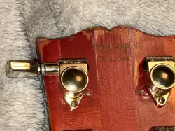 AUTHENTIC GIBSON LES