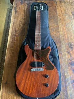 JR. W/GIG BAG