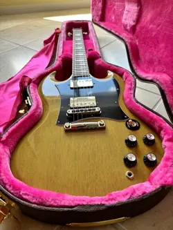 GIBSON SG STANDARD -TV YELLOW W/HARDSHELL CASE