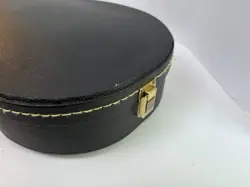 MANDOLIN WITH
