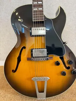 GIBSON ES-175 HOLLOW BODY ELECTRIC GUITAR VINTAGE STYLE FROM JAPAN