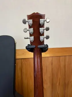 BURST SEMI-HOLLOW GUITAR