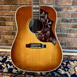 ANNIVERSARY 1960 HUMMINGBIRD