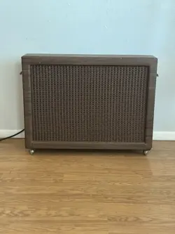 AMPLIFIER VINTAGE 1950S