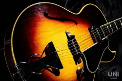 W/NON-GENUINE HARD CASE
