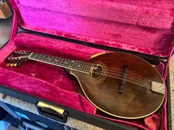 VINTAGE ANTIQUE MANDOLIN