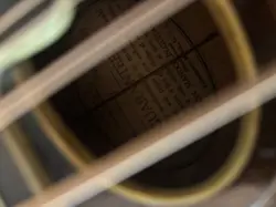 MANDOLA