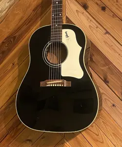GIBSON CUSTOM SHOP J-45 ADJ EBONY BLACK 2010 ACOUSITC GUITAR