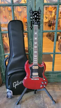 CHERRY DELUXE