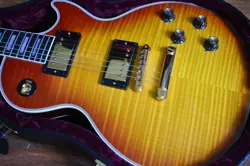 GIBSON LES PAUL CUSTOM '68 REISSUE CHERRY SUNBURST