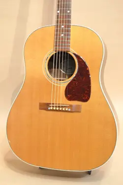GIBSON J 15 MADE IN 2015