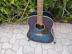 BLUEBERRY BURST GUITAR