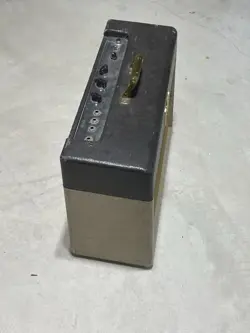 TUBE GUITAR AMPLIFIER