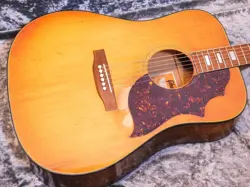 GIBSON SJ DELUXE SUNBURST  WITH HARD CASE 1970S ACOUSTIC GUITAR