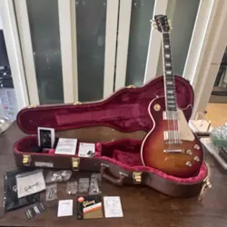 ELECTRIC GUITAR WILDWOOD