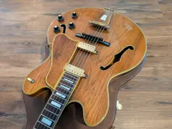 SUPER CLEAN VINTAGE