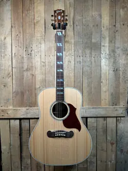 ACOUSTIC GUITAR ANTIQUE