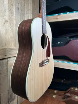 STUDIO ROSEWOOD ACOUSTIC-ELECTRIC