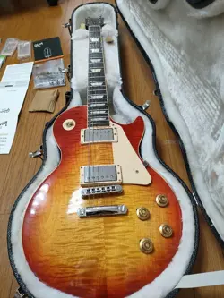 WOODEN GIBSON LES