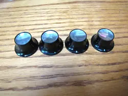 BELL KNOBS MINT