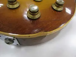 DELUXE 1975