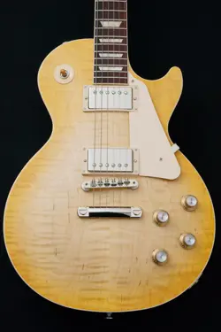 FIGURED TOP -LEMON