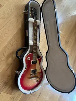 GIBSON LES PAUL CLASSIC STANDARD ELECTRIC GUITAR